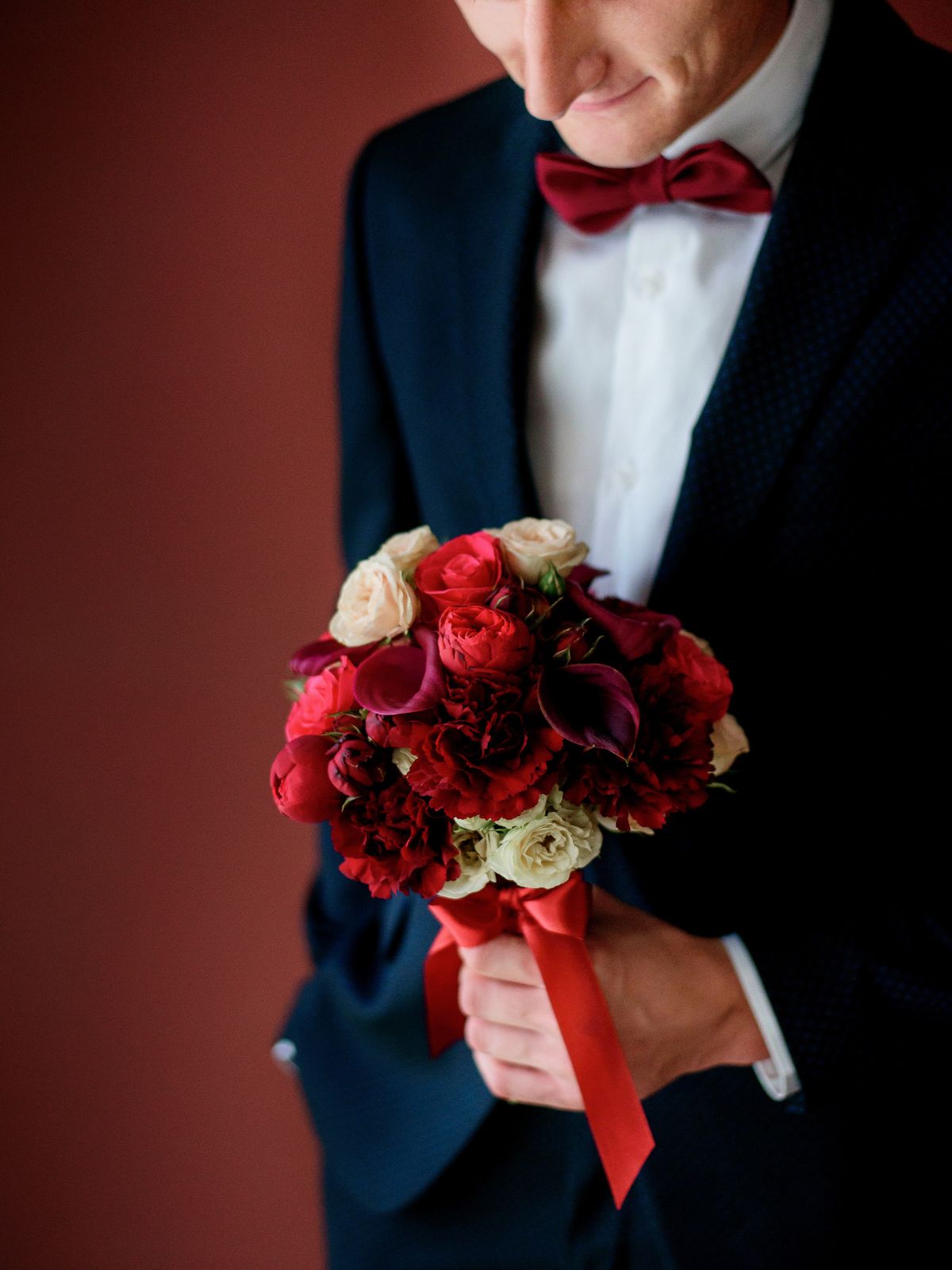 Elegant Red Bouquet Ideas